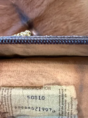 Vintage Gucci crossbody bag/ clutch purse * project thumbnail 10
