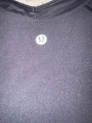 Lululemon thumbnail 3