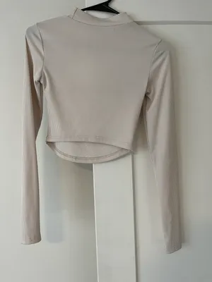 Cropped Long Sleeve thumbnail 2