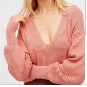 Free People‎ Women's Pink Peach Allure Pullover V-neck Sweater Size Small thumbnail 1