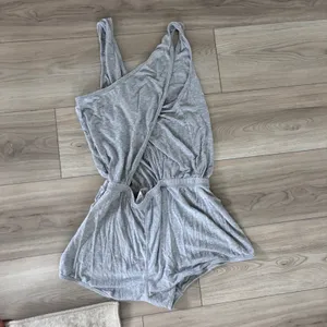 JoyLab Womens Heather Gray Modal Crossover Open Back Sleeveless Romper Small thumbnail 2