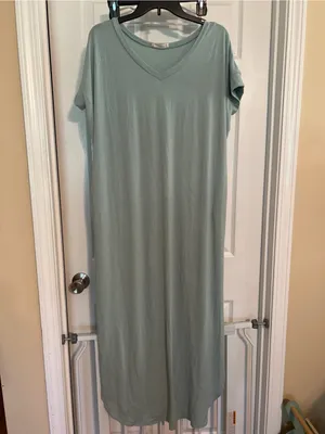Zenana Outfitters Sage Green V-Neck Maxi Dress thumbnail 2