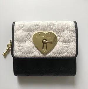 Wallet thumbnail 1