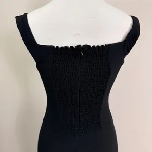 Reformation Black Sweetheart Off Shoulder Smocked Back Midi Dress Womens US 6 thumbnail 9