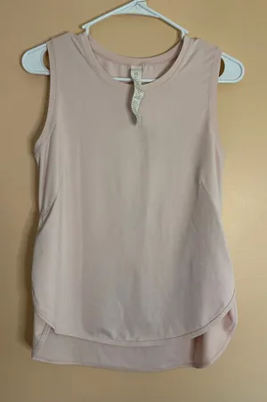 Women’s Sleeveless Scoop Neck Tank Top - Light Pink thumbnail 1