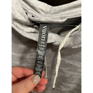 Vuori Halo Essential Dream Knit Hoodie Sweatshirt Light Gray Camo Crop XL thumbnail 2