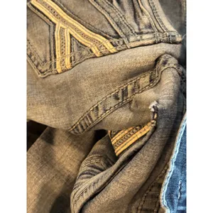 Buckle Black Fit No 3 Bootleg Jeans Light Wash Distressed Stretch Denim 28L thumbnail 7