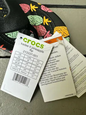 Crocs Kadee II Pineapple Flip Flops~ NWT~8 thumbnail 3