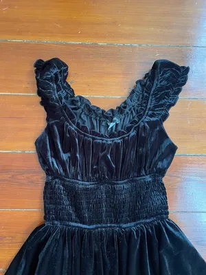 Urban Outfitters Rosie Velvet Smocked Waist Tiered Romper Dark Romantic~XS💚🎀 thumbnail 4