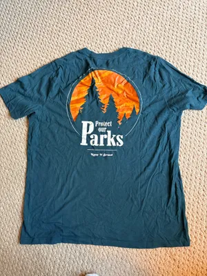 Old Navy graphic Tee thumbnail 2