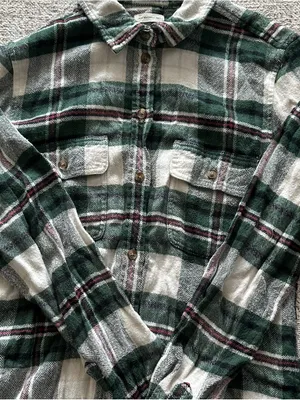 American Eagle Ahh Mazingly Soft Plaid Flannel Shirt thumbnail 3