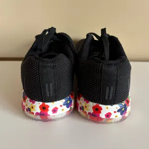 NOBULL Women's Black Daisy Floral Trainer Sneakers Size 9 thumbnail 3
