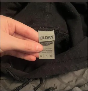 Gildan Hoodie thumbnail 5