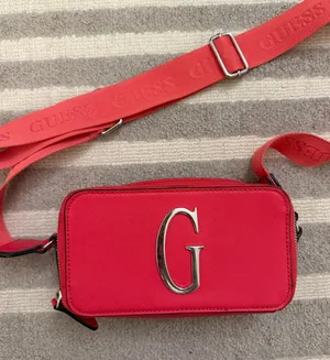 Guess hot pink satchel bag thumbnail 1