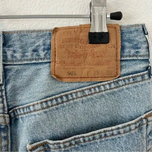Levi’s Vintage 501 Kick Flare Jeans thumbnail 8