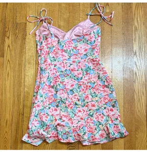 LPA From Revolve Floral Mini Dress XS Pink Green Ruffle Hem thumbnail 4