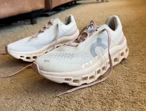 Color Moon OnClouds Cloudmonster shoes 8.5   thumbnail 1