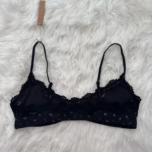 Skims Fits Everybody Lace Scoop Bralette Onyx Rosebud Print Size Large thumbnail 5