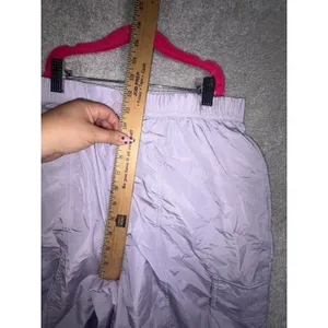 Fabletics Parachute Pant L Womens Cargo Jogger Lilac Lily Shine PT2356951-8367 thumbnail 9