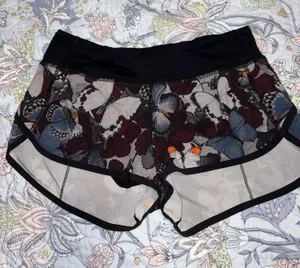 Lululemon Shorts Speed Up 2.5" thumbnail 1