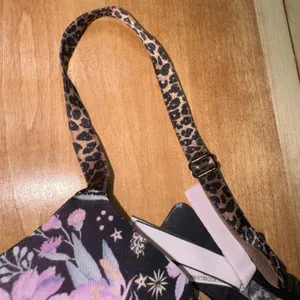 Victorias Secret 36DD Floral Leopard Print Underwire Push Up‎ Bra Black Purple thumbnail 2