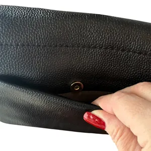 BRAND NEW ~ Small Black Textured Leather ? Cross Body Purse Shoulder Bag thumbnail 4