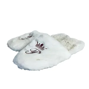 P initial faux fur slippers White Size 7 thumbnail 2