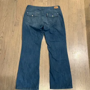 Levis 526 Jeans Womens Boot Cut Slender Slim Med Wash Low Rise Stretch 14 30 thumbnail 5