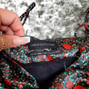 Urban‎ Outfitters Rose Print Ruched Dress thumbnail 5