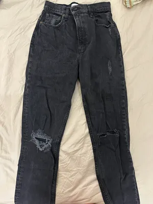 Abercrombie Ultra High Rise 90s Straight Jean thumbnail 1