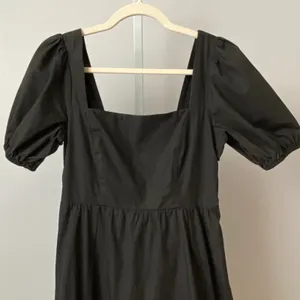 ASTR The‎ Label S Black Midi Dress Puff Sleeve Whimsigoth MinimalistParty thumbnail 2