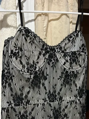 Dress thumbnail 4