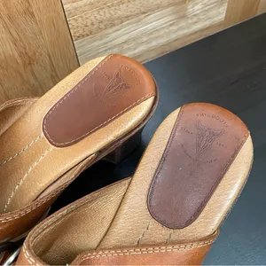 FRYE Boots Cognac Cheryl Triple Ring Clog Mules Size 8.5M thumbnail 12