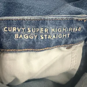 American Eagle Curvy Super High-Rise Baggy Straight Leg Jeans Size 2L thumbnail 7