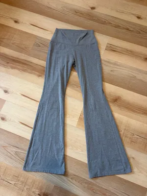 Wild Fable Gray Flared Leggings thumbnail 2