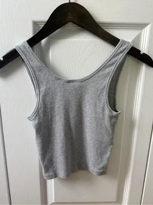 Aritzia Tna Homestretch Scoop Neck Waist Tank in Light Heather Gray thumbnail 3