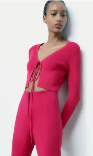 Zara Fuchsia Ribbed Cropped Tie‎ Top Size Med NWOT thumbnail 1