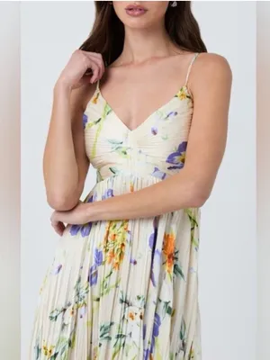 ASTR The Label Maeve Midi Dress in Multi Floral S thumbnail 3