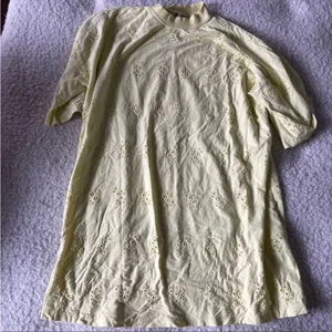ASOS size 4 eyelet yellow dress‎ thumbnail 1