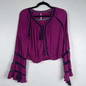 Free People Magenta‎ Boho Bell Sleeve Tassel Crochet Blouse XS OB511192 thumbnail 7