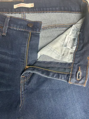 Levi's Jeans Women's Size 31 Slimming Bootcut High Rise Jeans Stretch thumbnail 5