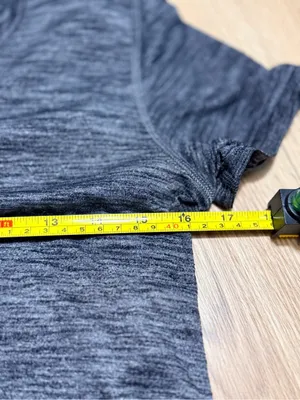 Lululemon Womens Swiftly Tech Short Sleeve V Neck Top M Gray Heathered Run Tee thumbnail 3
