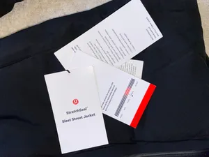Lululemon stretch seal Coat thumbnail 3