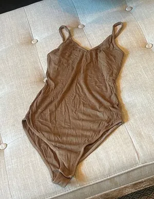 Agolde Brown Ribbed V-Neck Spaghetti Bodysuit Size Small thumbnail 1