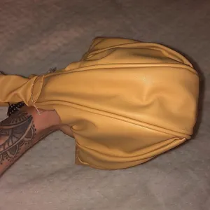 Olivia and Kate shoulder bag In color mustard NWT thumbnail 4