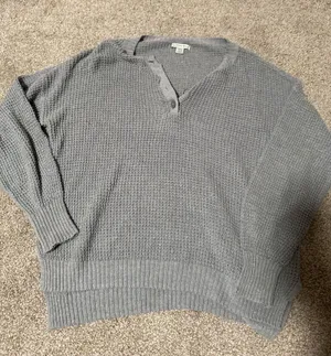American Eagle Sweater thumbnail 1