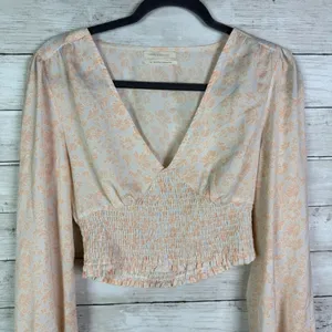 Urban Outfitters Floral Long Sleeve Crop Top Size Small thumbnail 3
