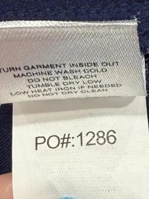 FIGS Banepa Navy Scrub Shirt Short Sleeve 2 Pocket Medium Nurse Uniform Hospital thumbnail 5