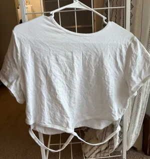 Hollister Crop Top thumbnail 1