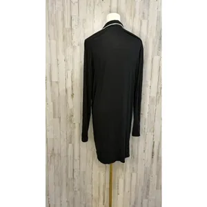 Victoria's‎ Secret Women's Black Button-Up Sleep shirt Size Large thumbnail 3